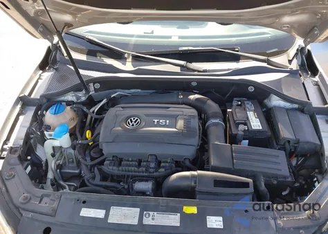 2014 Volkswagen Passat 1.8T Wolfsburg Edition z USA, uszkodzony, nr VIN 1VWAT7A39EC055174